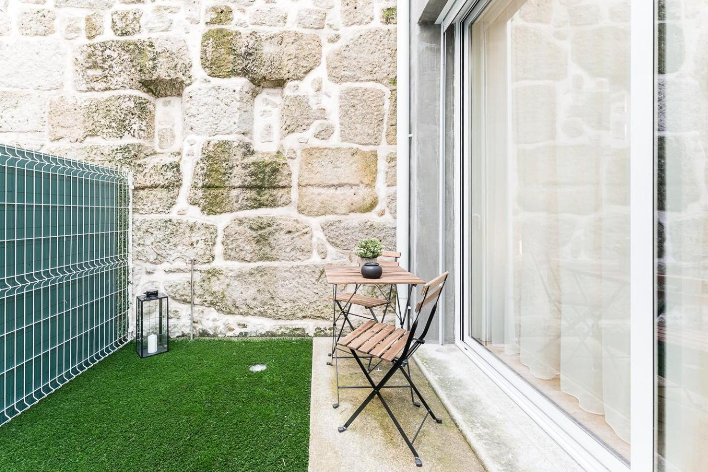 Guestready - Contemporary Studio In Porto Exterior photo